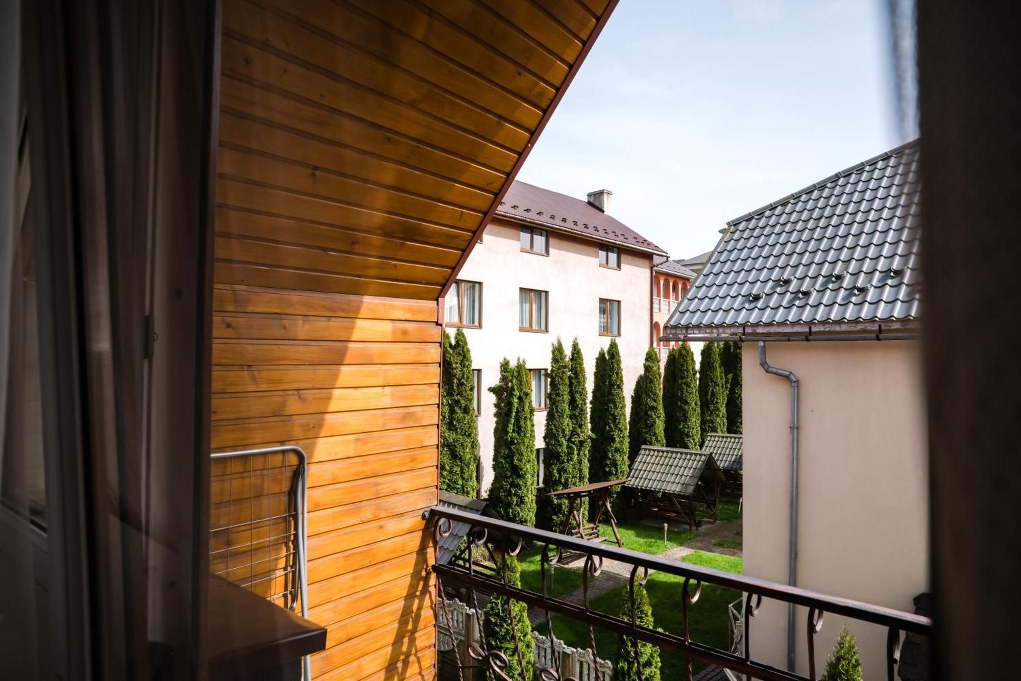 Hotel Вікторія Poljana Exterior foto